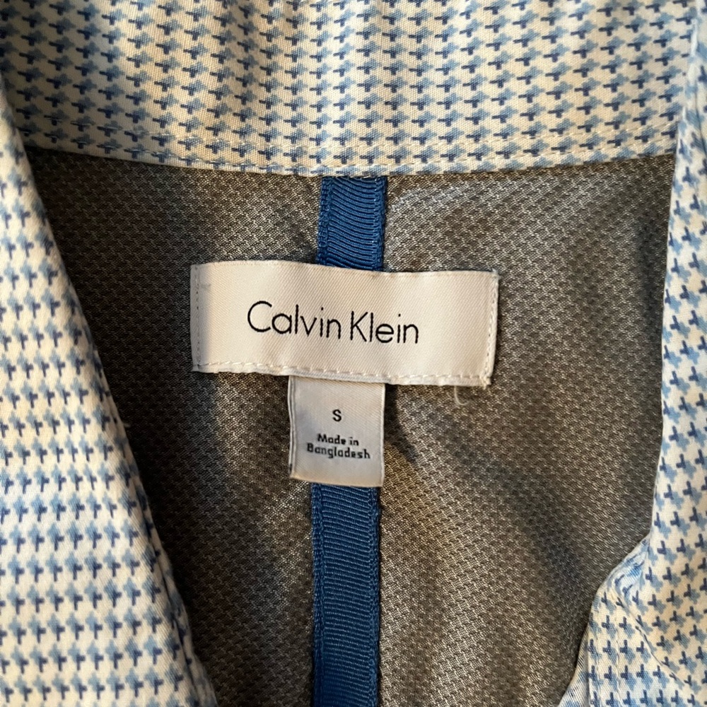Calvin Klein Button Up - Picture 2 of 3